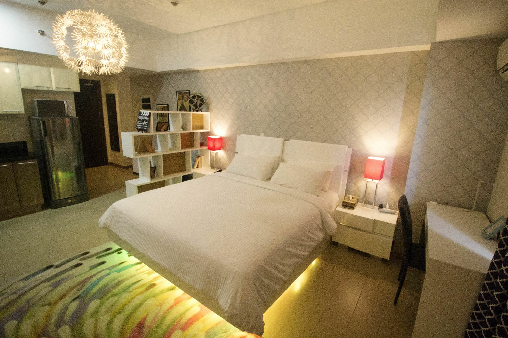 Maxstays - Max Style @ The Venice Residences Taguig Ngoại thất bức ảnh